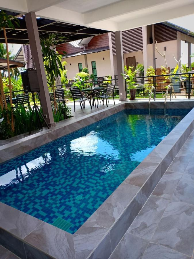 Villa Paddy Padang Mat Sirat Exterior foto